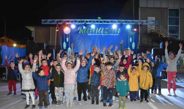 Erenler'de çocuk şenlikleri yoğun ilgi ile başladı