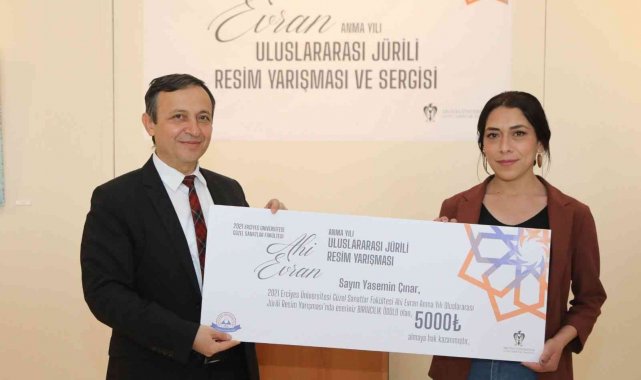 ERÜ'de "Ahi Evran Anma Yılı Uluslararası Jürili Resim Yarışması" ödülleri sahiplerine verildi