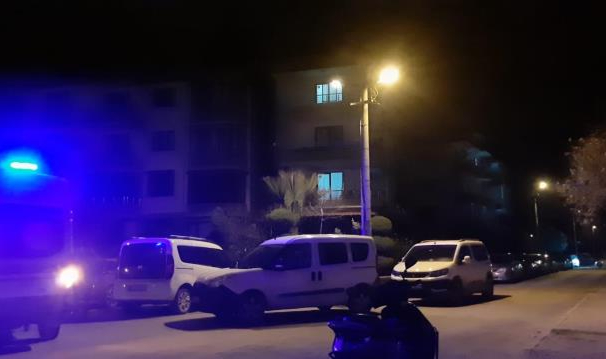 Eşini Bıçaklayıp öldürdü sonrasında teslim oldu!