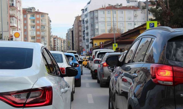 Eskişehir'de trafiğe kayıtlı araç sayısı 310 bin 588 oldu