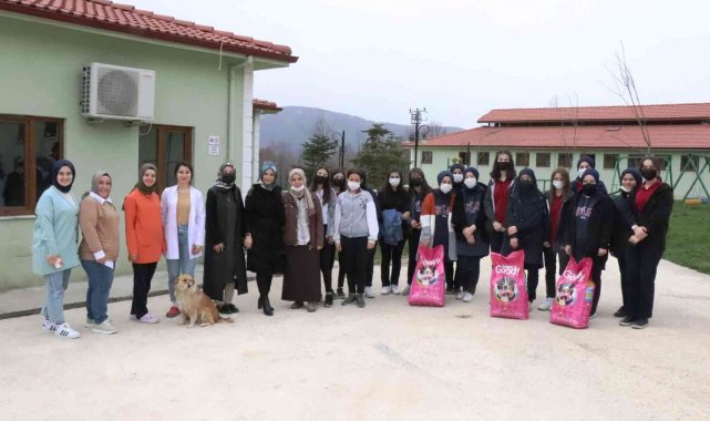 Etkinlikten kazandıklarını hayvanlar için harcadılar