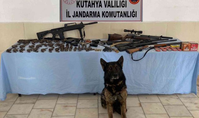 Ev değil sanki cephanelik