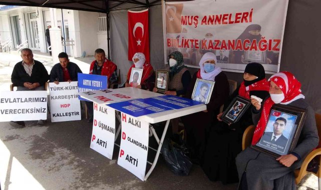 Evlat nöbetindeki anne: "HDP'nin kapatılmasını istiyoruz"