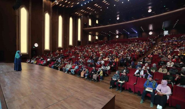 Evlilik okulunda evliliğin önemi anlatıldı