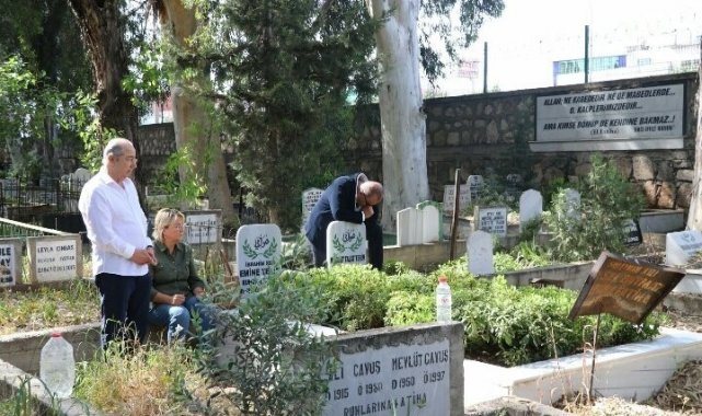 Fatih Terim, babasının mezarını ziyaret etti