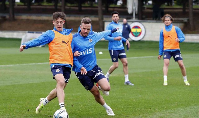 Fenerbahçe, Çaykur Rizespor maçı hazırlıklarına başladı