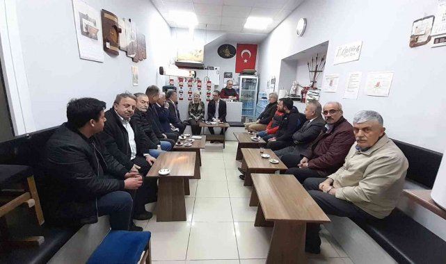 Gazeteciler kahvaltıda buluştu