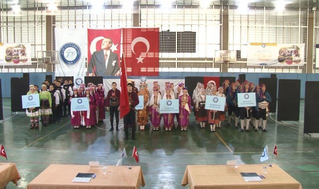 Gazi Üniversitesi&#039;nde halk oyunları yarışması düzenlendi