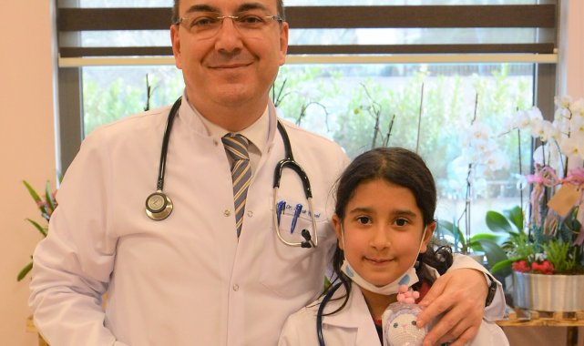 Geleceğin doktoru doğum gününü PAÜ Hastanesinde kutladı
