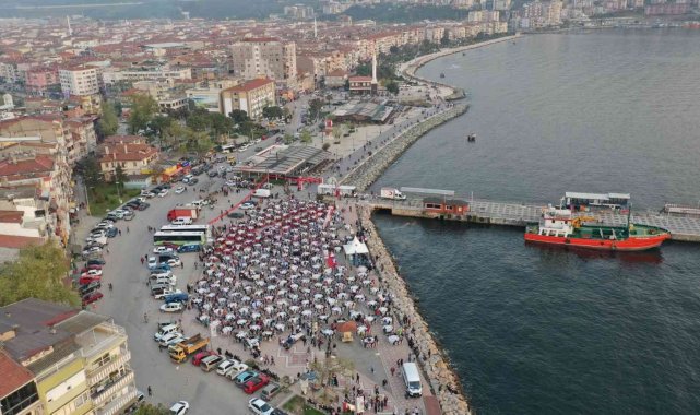 Gemlik'te denize nazır iftar
