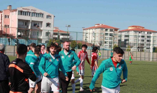 Gergin geçen maçı Bilecikspor kazandı