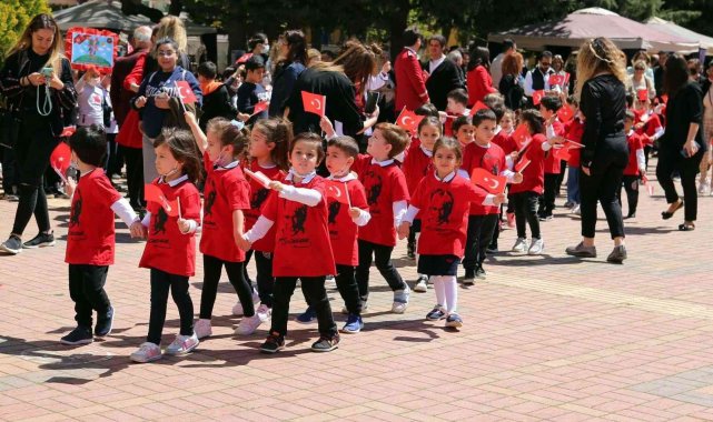 GKV Anaokulunda 23 Nisan şenliği