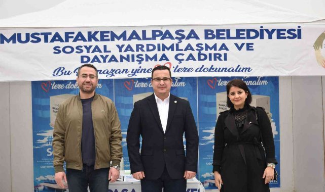 Gönüller bir sofralar ayrı