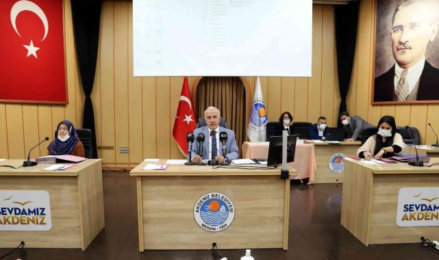 Gültak: "Hizmet ve proje üretirken borç yükünü de hafiflettik"