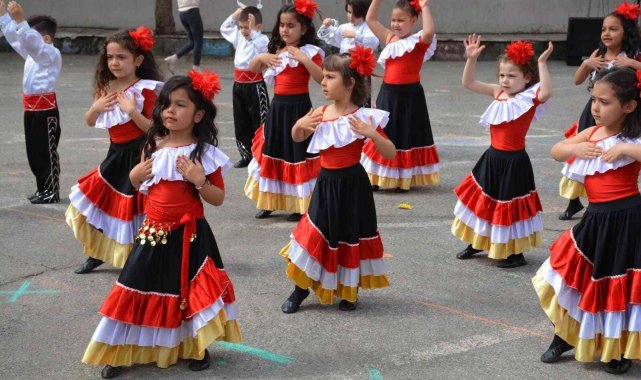 Gülüç'te 23 Nisan Bayramı coşkuyla kutlandı