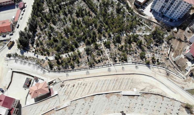 Gümüşhane'de 'çarpık mezarlaşma' kıbleyi şaşırttı