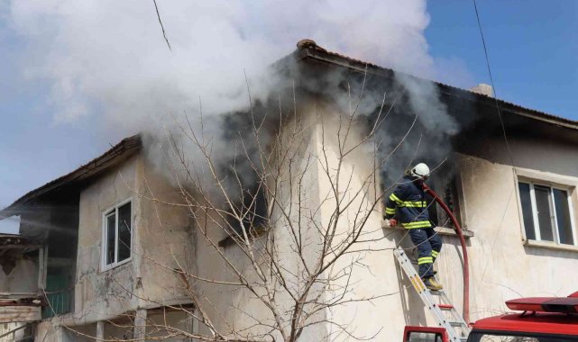 Günyüzü ilçesinde art arda yangınlar