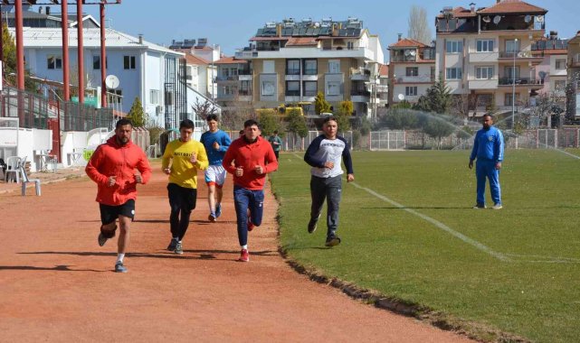Güreşçiler Kumluca'ya hazırlanıyor