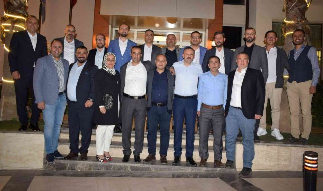 Hak-İş'e bağlı sendika başkanları iftar programında buluştu