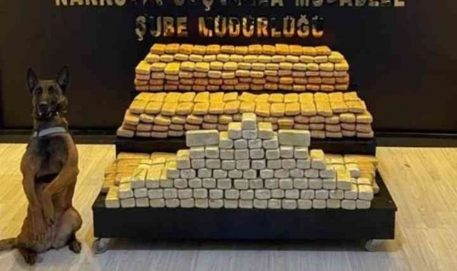 Hakkari polisin bir araçta 241 kilo eroin ele geçirdi