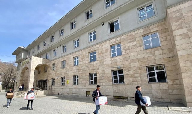 Hakkari TOBB Hüseyin Çelik &#039;den örnek davranış