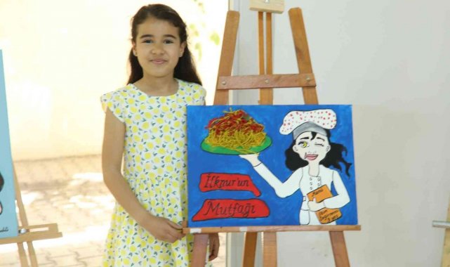 Hatmek'te çocuklardan resim sergisi