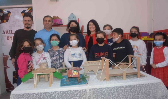 Hazırladıkları projeyle doğal afetlere dikkat çektiler