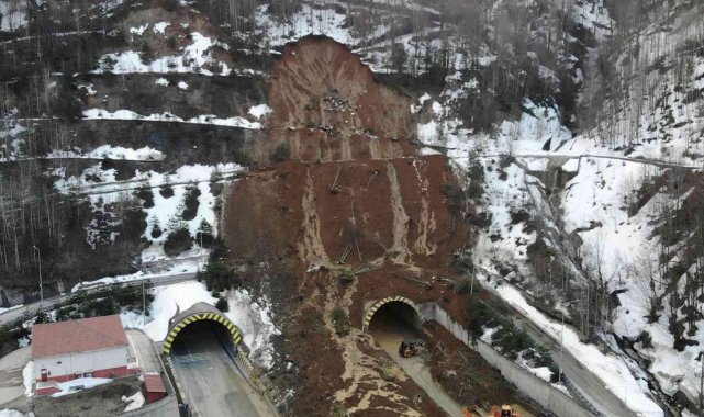 Heyelan sebebiyle kapanan Bolu Dağı Tüneli'nde çalışmalar sürüyor