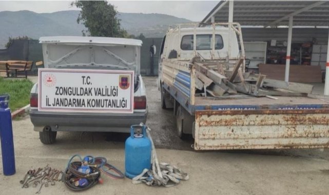 Hırsızlık yapan 4 şüpheliyi jandarma yakaladı