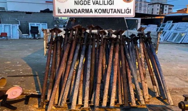 Hırsızlık zanlısı 3 kişi yakalandı