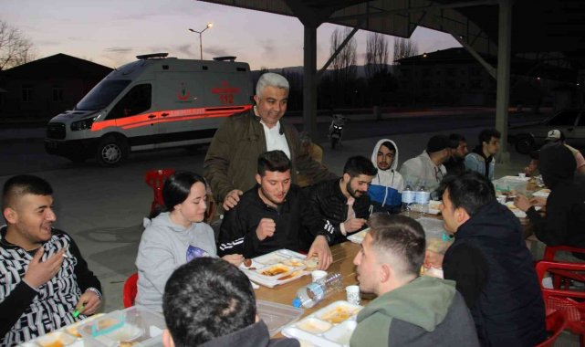 Hisarcık'ta iftar çadırı iki yıl aradan sonra tekrar kuruldu