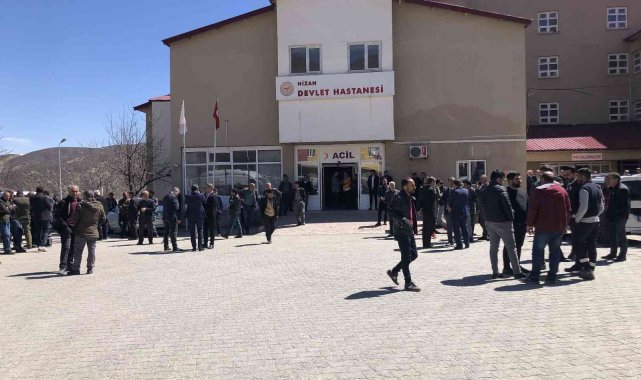 Hizan&#039;da bıçaklı kavga: 1 ölü