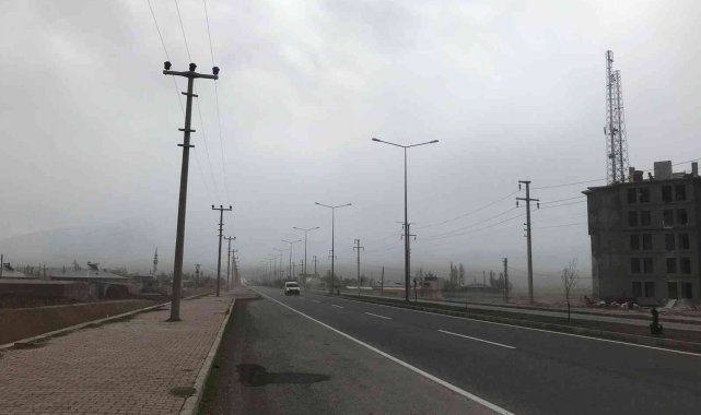 Iğdır&#039;da rüzgar etkili oldu