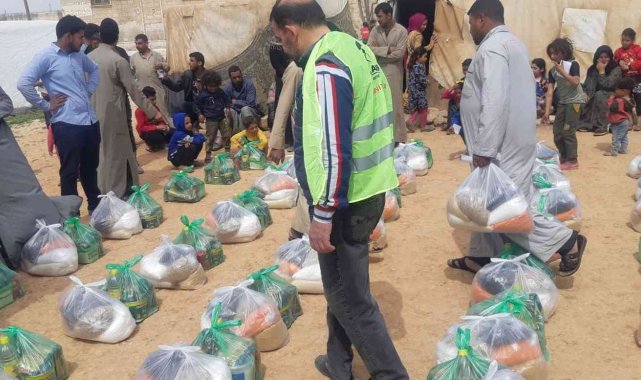 İhtiyaç sahibi bin 100 aileye et, patates ve gıda malzemesi dağıtıldı