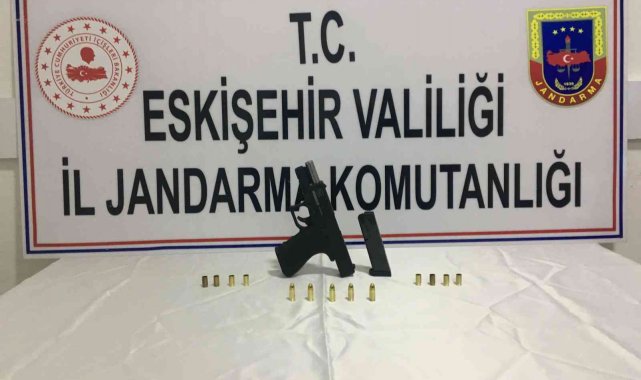 İnşaatta atış talimi yapan şahsı jandarma ekipleri yakaladı