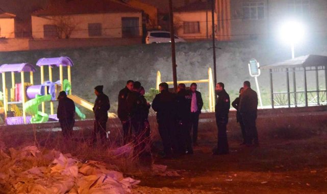 İntihara teşebbüs eden şahsı, karısı ikna etti