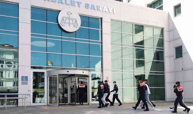 İş yerinden hırsızlık zanlısı 3 kişi yakalandı