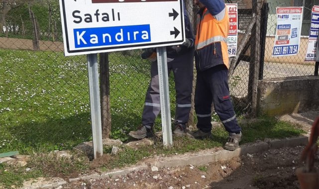 İşaret ve yönlendirme levhaları yenileniyor