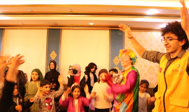 İyilik Derneği 15. Ramazan Dünya Yetimler Gününde Emanetlerimizle Buluştu