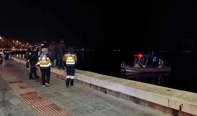 İzmir'de denizde erkek cesedi bulundu