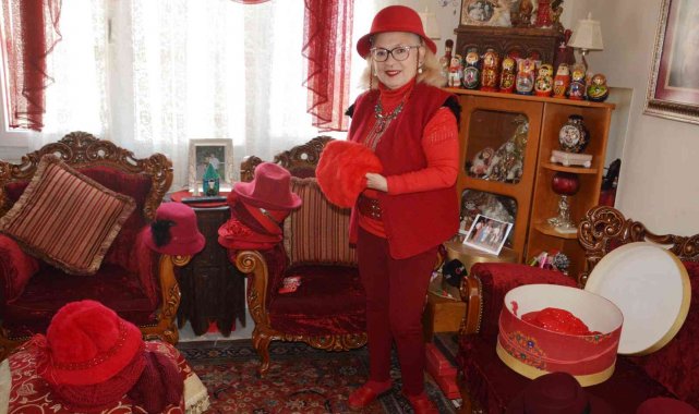 İzmir'in kırmızılı kadını