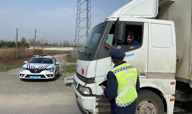 Jandarma denetledi Ulaştırma Bölge Müdürlüğü ekipleri ceza yazdı