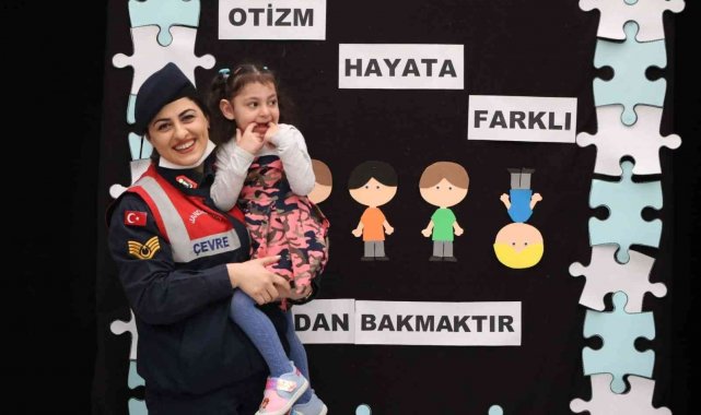 Jandarma otizmli çocuklarla bir araya geldi