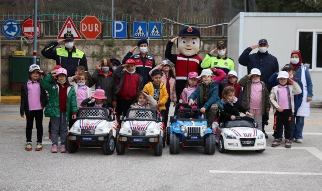 Jandarmanın çocuklara yönelik eğitiminde ilk etap tamamlandı