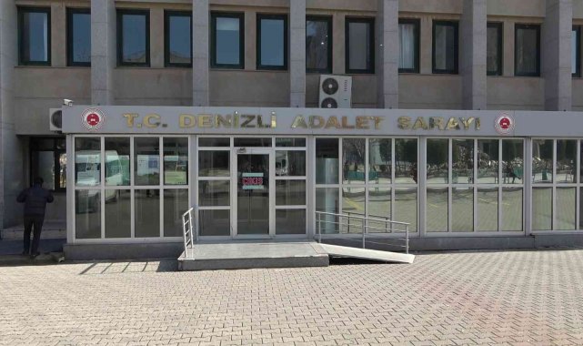 Jandarmaya teslim olan bıçaklı saldırgan tutuklandı