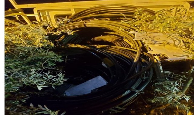 Kablo hırsızları yakalandı