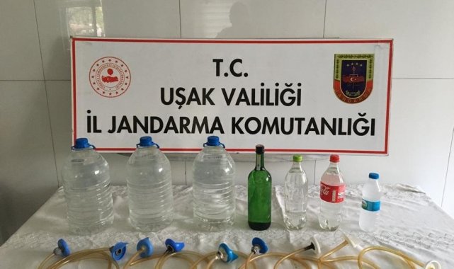 Kaçak alkol üretirken suçüstü yakalandı