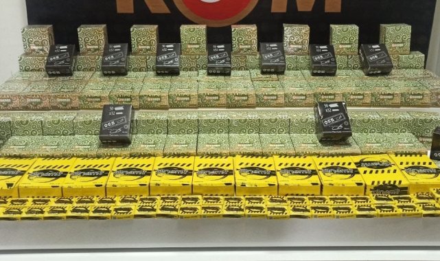 Kaçakçılardan çok sayıda cinsel içerikli ürün ele geçirildi