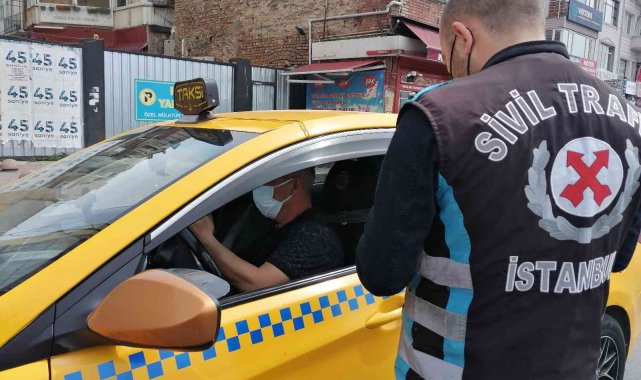 Kadıköy'de kurallara uymayan taksiciler cezadan kaçamadı