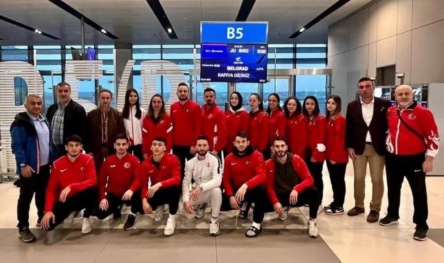 Kağıtsporlu karateciler madalyalarla döndü